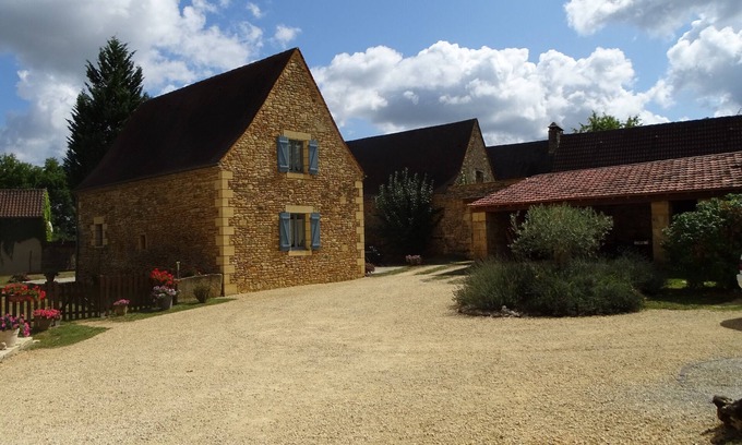 Sainte-Nathalene House | 2 bedroom private vacation home in Sainte Nathalene