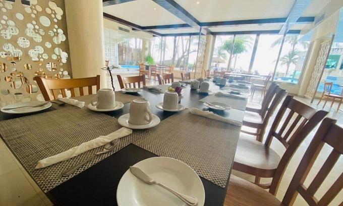 Villa Juarez Resort | 2-bedroom resort in fabulous Playa del Carmen with fitness room, AC