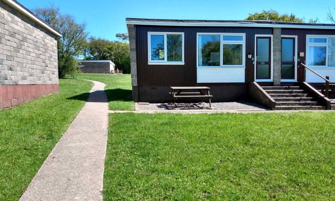 Bude Ski Chalet | 2 Bedroom, Self Catering Holiday Chalet, Near Bude.