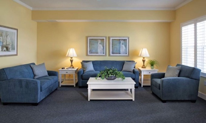Palmetto Dunes Condo | 2 Bedroom Spinnaker BlueWater Resort & Marina 18th - 25th April