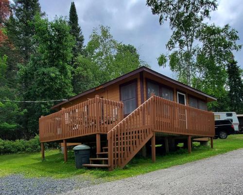 Ray House | 2 Bedroom Spruce Cabin In Voyageurs National Park