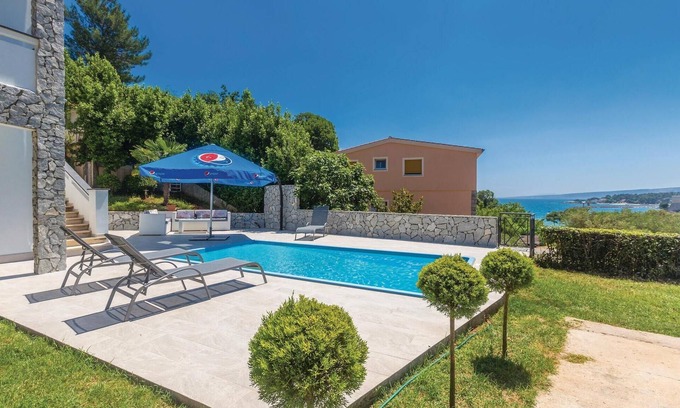 Krk Apartment | 2 bedroom stunning apartment in Krk