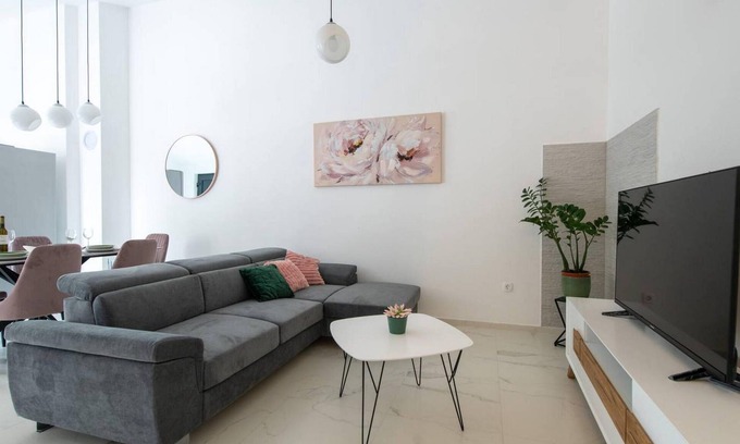 Marcana House | 2 bedroom stunning home in Marcana