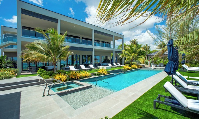 Bodden Town Condo | 2 Bedroom Suite
