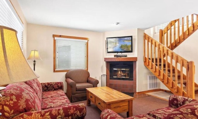 Shawnee On Delaware Apartment | 2 bedroom villa Shawnee Village