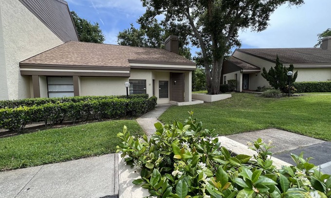 Palm Harbor Villa | 2 Bedroom Villa with Hot Tub and Heated Pool