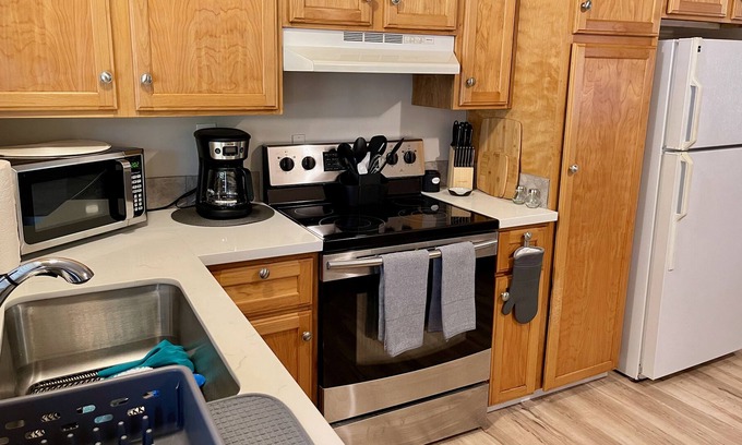 Garden Home-Whitford House | 2 Bedrooms, Huge Yard, Garden Home