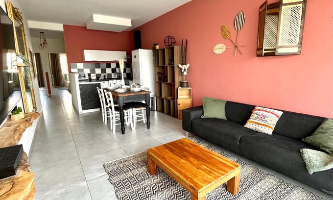 Fabron Apartment | 2 Bedrooms - Sea View Apartment