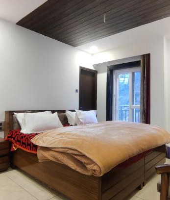Shimla Apartment | 2 BHK Flat with 6 Bed 2 Bathroom