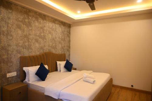 Solan Apartment | 2 BHK The Luxury Stays by Glambirds Apartment