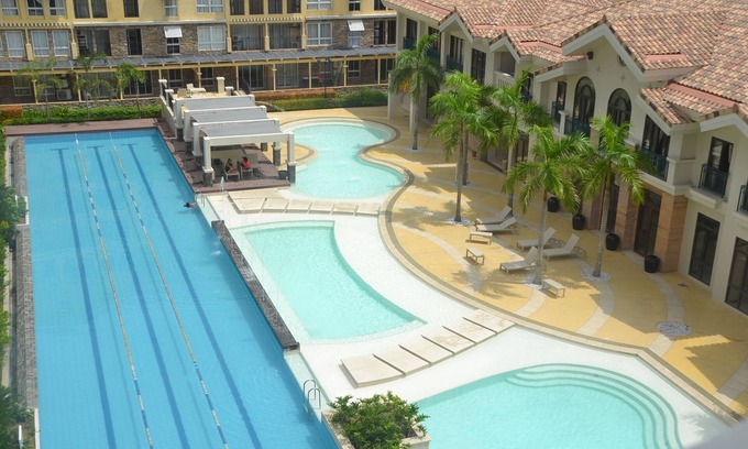 Cebu Condo | 2 br 1tb at Amalfi Oaisis @City De Mare w/20 mbps Wifi