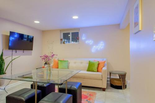 Langdon Apartment | 2-BR City Retreat Peace Privacy & Parking