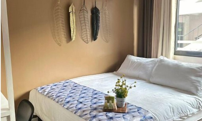 Paranaque Condo | 2 BR Fully Furnished Condo in Parañaque with Pool and Parking - Bloom Unit 1135