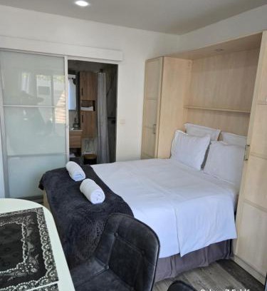 La Trinite House | 2 Chambres paisibles à La Trinité proche de Nice 15 mn, Monaco 20 mn et l'Italie 30 mn et aussi 2 Studios dans le même établissement