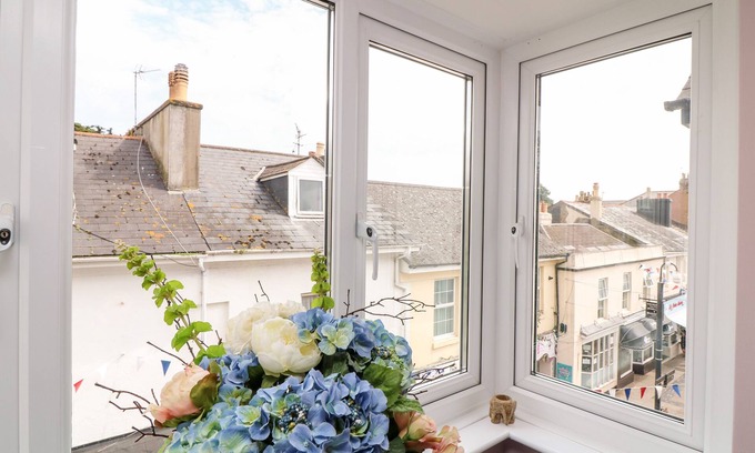 Torquay Cottage | 2 Chapelstones