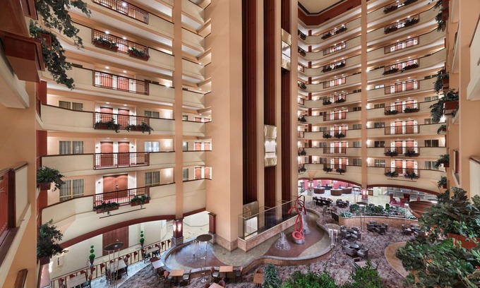 Murfreesboro Hotel | 2 Connecting Suites at a Hotel