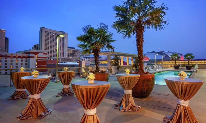 Luckie-Marietta District Hotel | 2 Connecting Suites at a Hotel