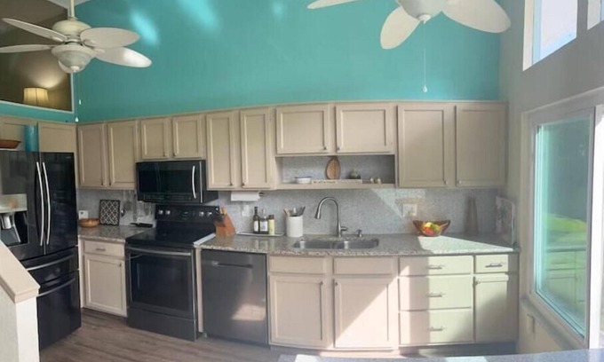 Lutz Resort | 2 Couple island condo in a Florida nudist resort.