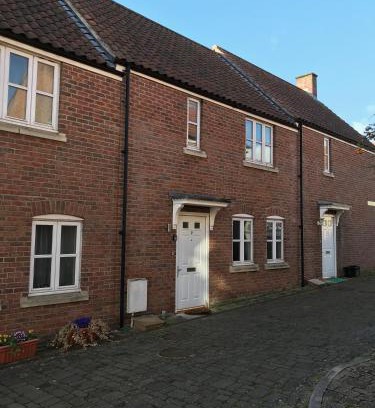 Glastonbury House | 2 Crown Barton