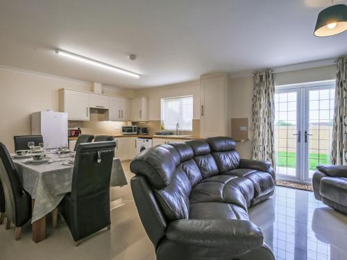 Mablethorpe and Sutton House | 2 Dawson Court - Uk33411