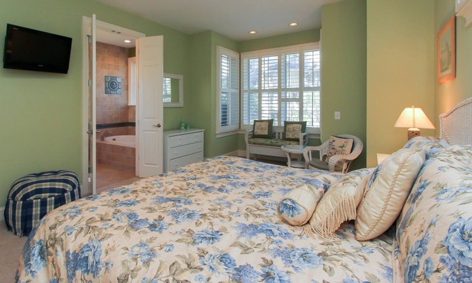 Sea Pines House | 2 Genoa Court
