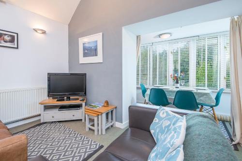 St Davids House | 2 Grove Stables