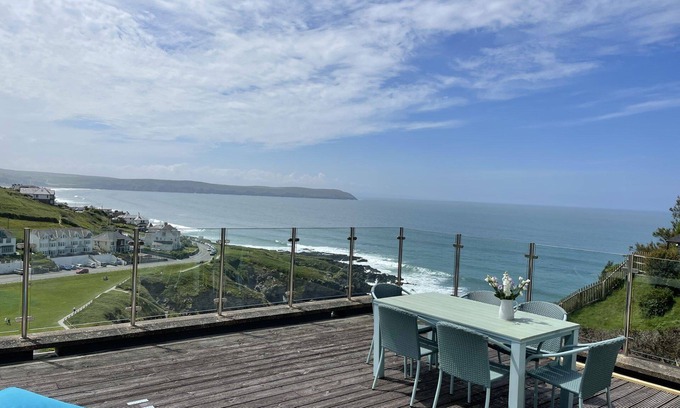 Mortehoe Cottage | 2 Gull Rock, sleeps 4 sea views