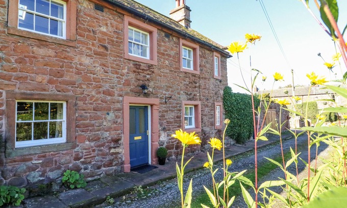 Penrith House | 2 IVY COTTAGES, family friendly, with open fire in Langwathby