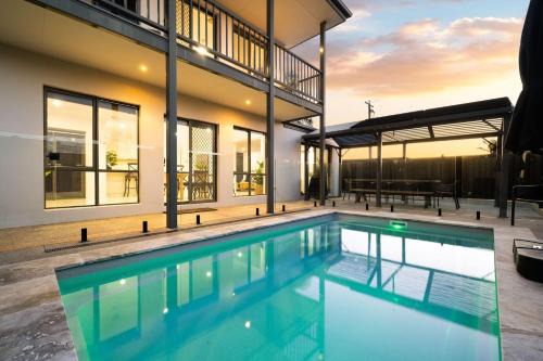 Yarrawonga House | 2 Luton
