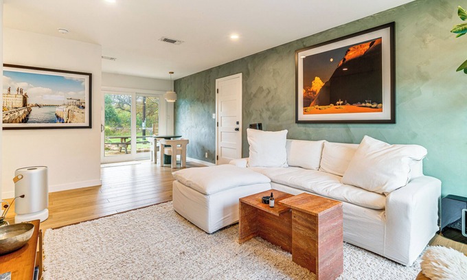 Rosewood House | 2 Mi to Dtwn: Austin Getaway w/Natural Pool
