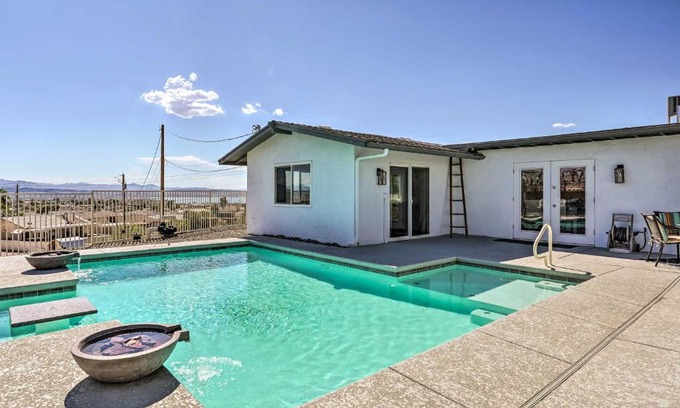 Lake Havasu City House | 2 Mi to Lake Havasu State Park Home with Pool!