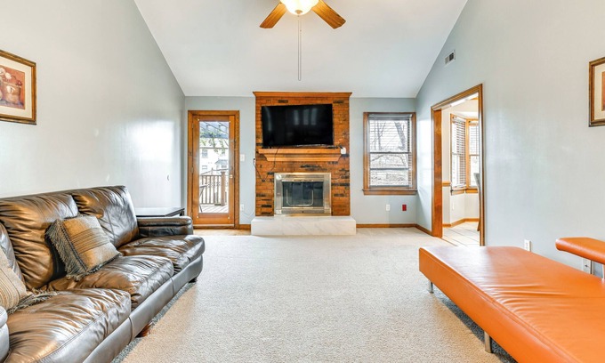 Charlotte House | 2 Mi to UNC at Charlotte: Home w/Deck & Yard!