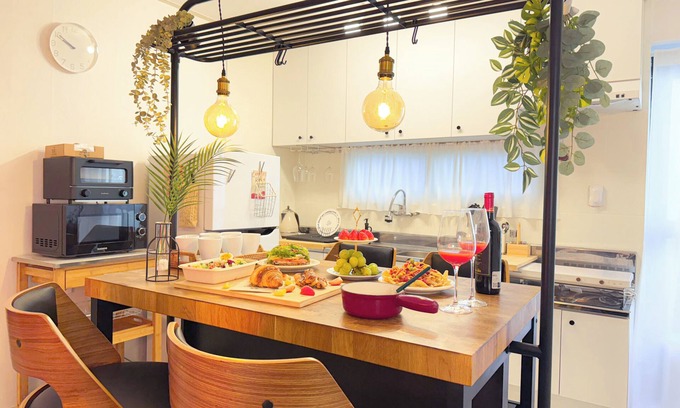 Seowon-dong Apartment | 2 mins subway St./Gangnam.Hongdae 30 mins/Family-sized studio/Long term Discount