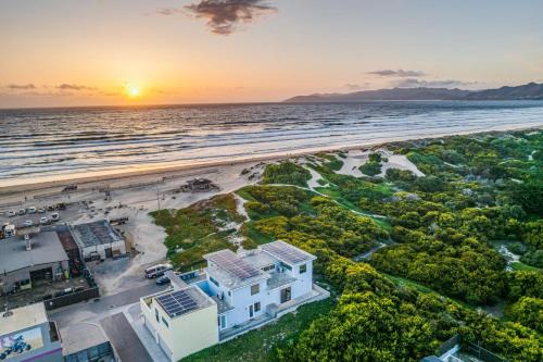 Oceano House | 2 Oceanfront Homes w Rooftop Deck Views Steps to the Sand