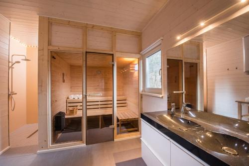 Ruhla House | 2 Personen mit Sauna F3H5