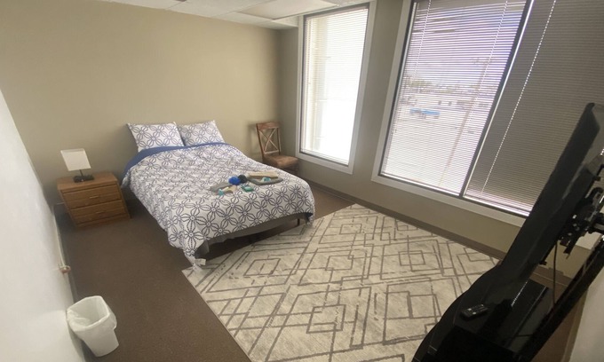 Fairview House | #2 Private Bedroom Near Downtown Anchorage