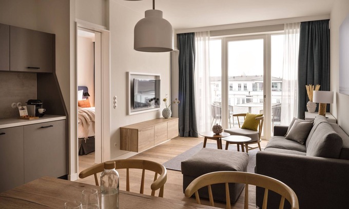 Seebad Ahlbeck Apartment | 2 Raum Apartment mit Seitlichem Meerblick - the Breeze