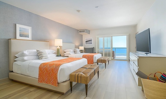 Carlsbad Village Hotel | 2 Relaxing Units, Horizon View 2 Queen at Beach Terrace, Outdoor Pool