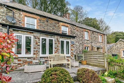 Little Petherick House | 2 Rock Cottages