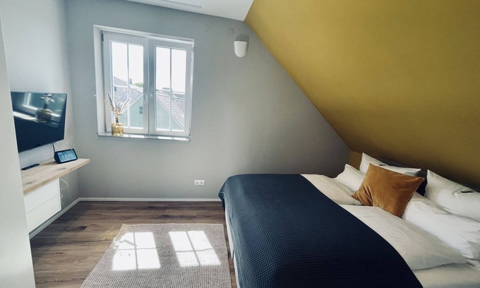 Haundorf Apartment | 2-room apartment (20sqm) on the top floor with small kitchen