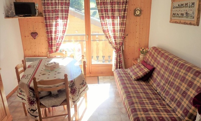 Station de Drouzin le Mont Apartment | 2-room apartment with balcony, parking - Quiet area
