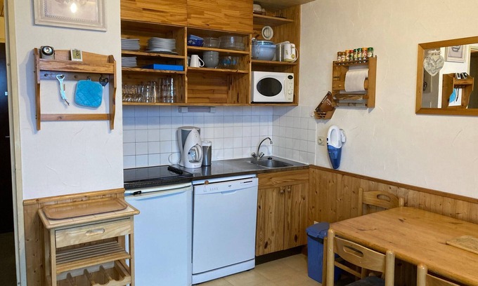 Le Pleynet Apartment | 2-Room Cabin Apt, 200m from Slopes, 6 pers, Balcony