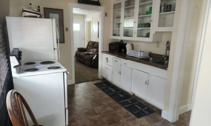 South Salt Lake House | 2 Rooms House Close to Downtown with quick freeway