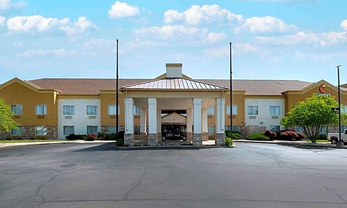 Lafayette Hotel | 2-Star Hotel ∙ Comfort Suites Lafayette University Area