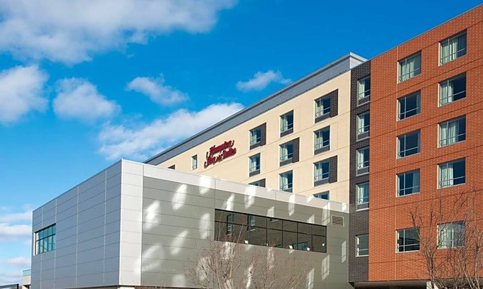 Midtown Hotel | 2-Star Hotel ∙ Hampton Inn & Suites Grand Rapids Downtown