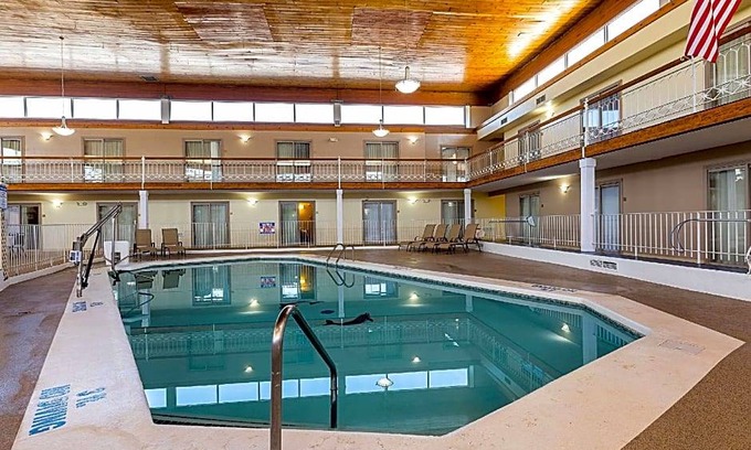 Coldwater Hotel | 2-Star Hotel ∙ Quality Inn & Suites Coldwater near I-69