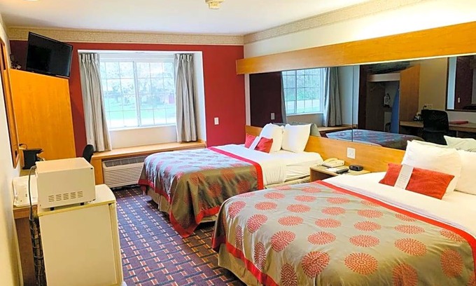 Bloomington Hotel | 2-Star Hotel ∙ Ramada Limited and Suites Bloomington