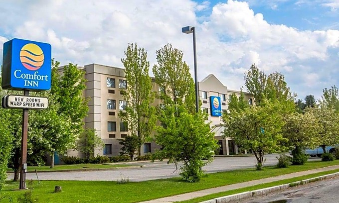 White River Junction Hotel | 2-Star Hotel ∙ Comfort Inn White River Junction