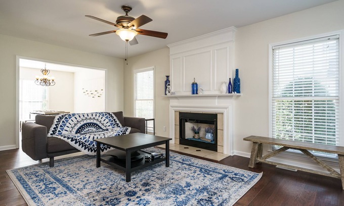 Cary House | 2 Story 2000 sqf Private Home! - Raleigh Durham Cary RDU