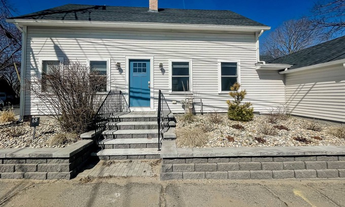 Salisbury House | 2-story home near downtown with enclosed backyard, grill, streaming, W/D, desk